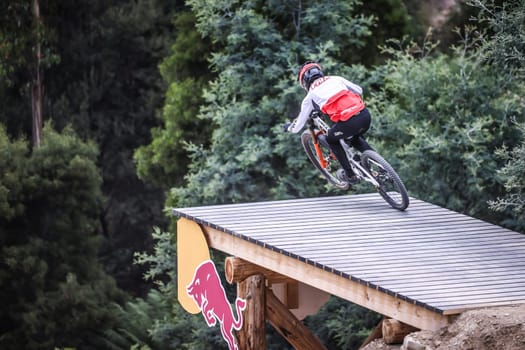 MAYDENA, AUSTRALIA - FEBRUARY 08: Hugo FRIXTALON of France competes in the finals of Red Bull Hardline Tasmania on February 8, 2025 in Maydena, Australia.