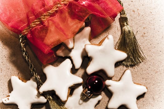 Cinnamon stars