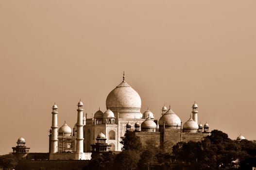 A beautiful wonder of the world on a bright sunny afternoon