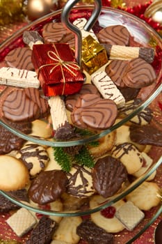 Christmas spice-cakes with chocolate