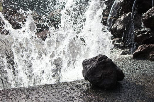 Wave breaking on the rocks