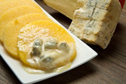 polenta with fresh cheese