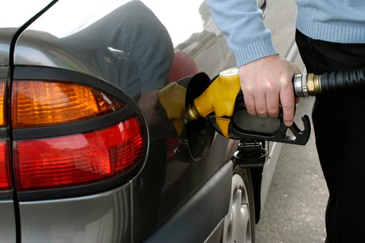 to refuel before falling out of fuel