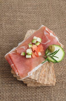 Crispbread with ham