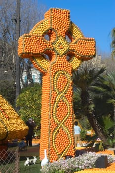 With this occasion the gardens are the theater of construction of monument out of oranges and lemons on a different topic each years.