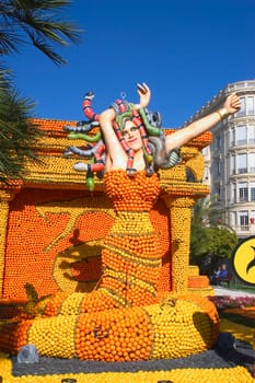 With this occasion the gardens are the theater of construction of monument out of oranges and lemons on a different topic each years.