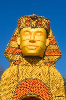 With this occasion the gardens are the theater of construction of monument out of oranges and lemons on a different topic each years.