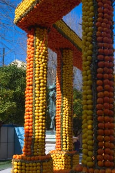 With this occasion the gardens are the theater of construction of monument out of oranges and lemons on a different topic each years.