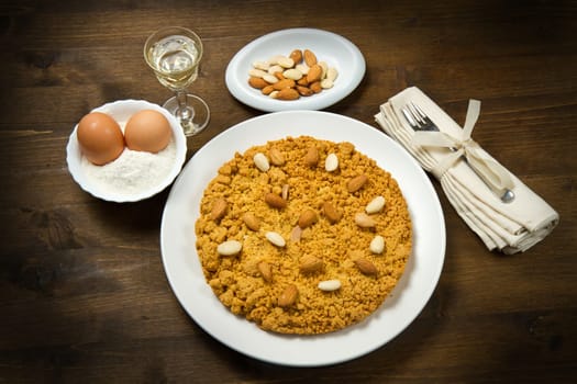 italian cake with almonds