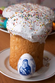 Festive easter cakes and eggs