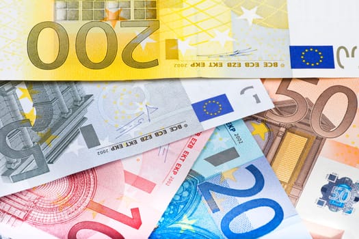 Background on euro banknotes