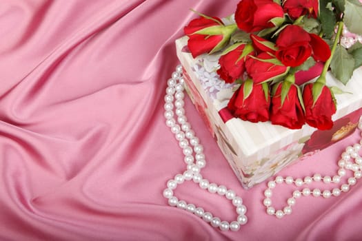 Gift box, pearl beads and bouquet of roses. Valentine&#039 s day card.
