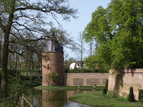 Huis-Bergh Castle