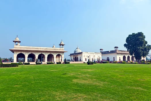 Inlaid marble, columns and arches, Hall of Private Audience or Diwan I Khas at the Lal Qila or Red Fort in Delhi, India