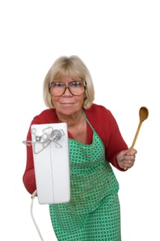 Senior citizen threatens with blender