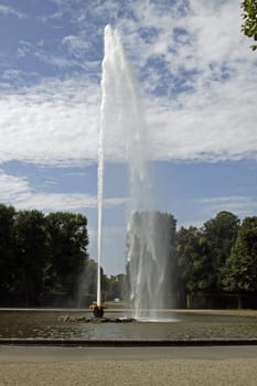 Large fountain in Hanover-Herrenhausen