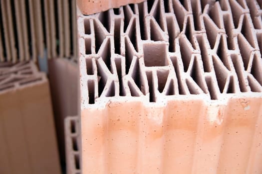 Brick with air chambers in detail