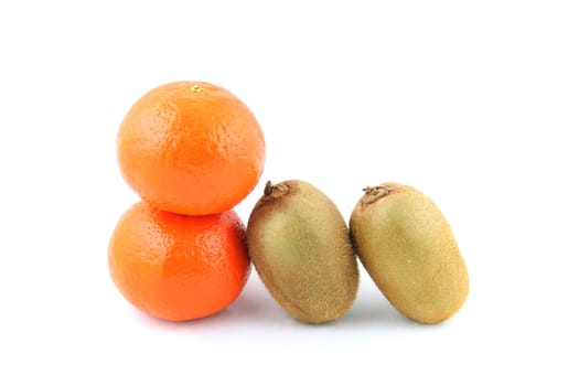 details of kiwi fruit and mandarin orange