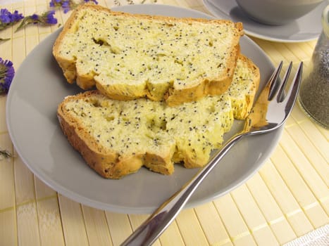 Pound cake with poppy seeds