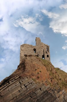 ballybunion castle on the rocks in the west coast of ireland