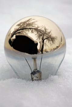 Put on ice - the old light bulb
