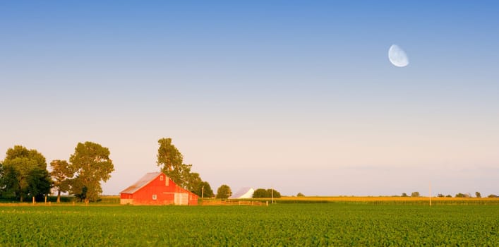Typical farm in Central Indiana with a red barn