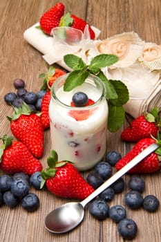 Yogurt with berries