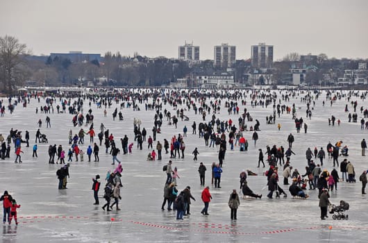 Alster Ice Fun 2012