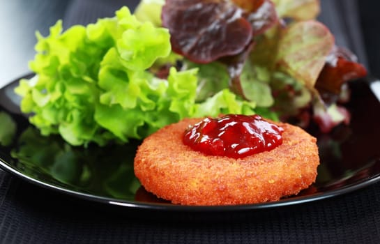 Baked Camembert with Cranberry Sauce and mixed salad