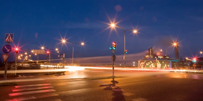 Stoplights in a crossing at night