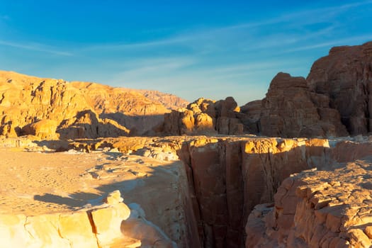 Entering the White Canyon