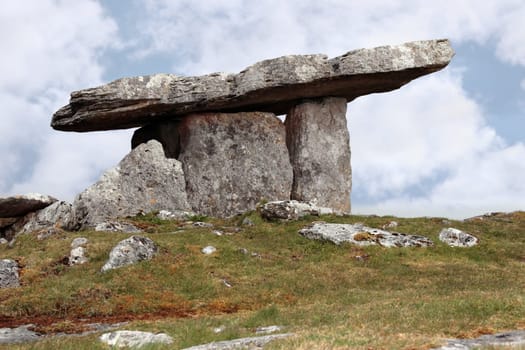 poulnabrone dolmen historic portal tomb in the burren in county clare