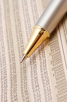 Analyzing the stock market with a pen