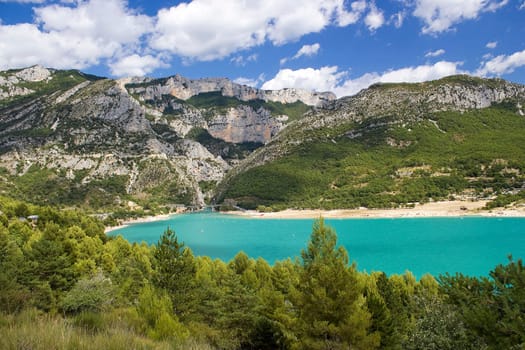 Lac de Sainte Croix (Provence - Alpes, France) - View of the lake