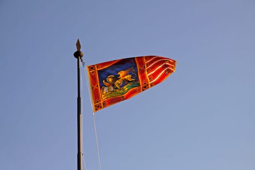 Lazise,Venezianische Flagge,Venetien,Italien - Lazise,Venetian flag,Veneto,Italy