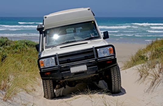 Sanddünenüberquerung an der Warren Beach, Westaustralien