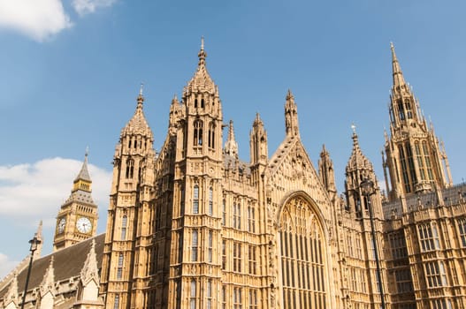 Cropped shot of Houses of Parliament in London, UK, with Big Ben at the far back.