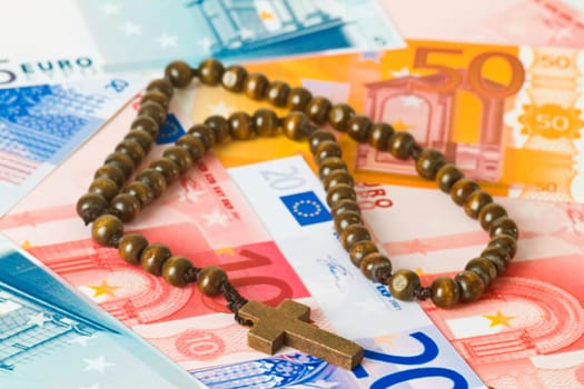 Rosary on Euro Banknotes