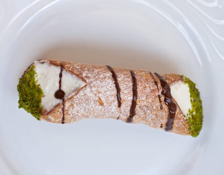 Cannoli siciliani - Sicilian pastry on a dish