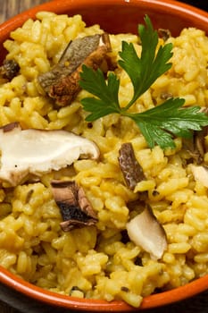 risotto with saffron and mushrooms