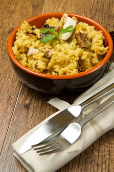 risotto with saffron and mushrooms