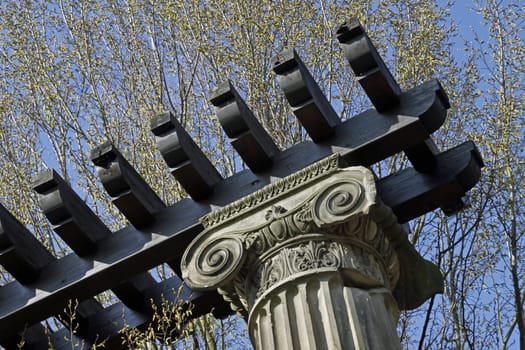 Column in the Bad Eilsen spa gardens