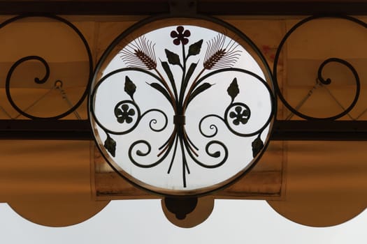 decorated with ears of corn in wrought iron