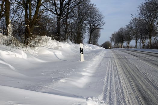 Snowy road in Alverdissen
