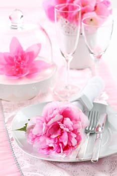Romantic place setting in pink