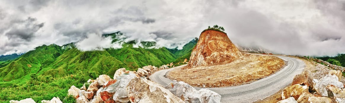 Mountain pass. The incredible road between Sapa and Lai Chau
