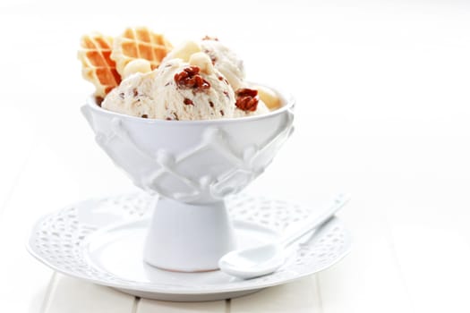 Nut ice cream with walnut and macadamia nut