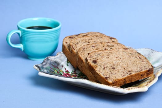 Raisin bread  with coffe