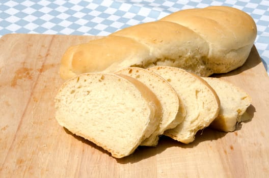 bread slices on wooden tray