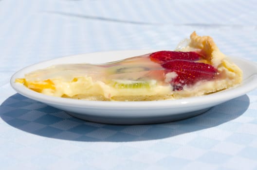 cake with fruit and jelly